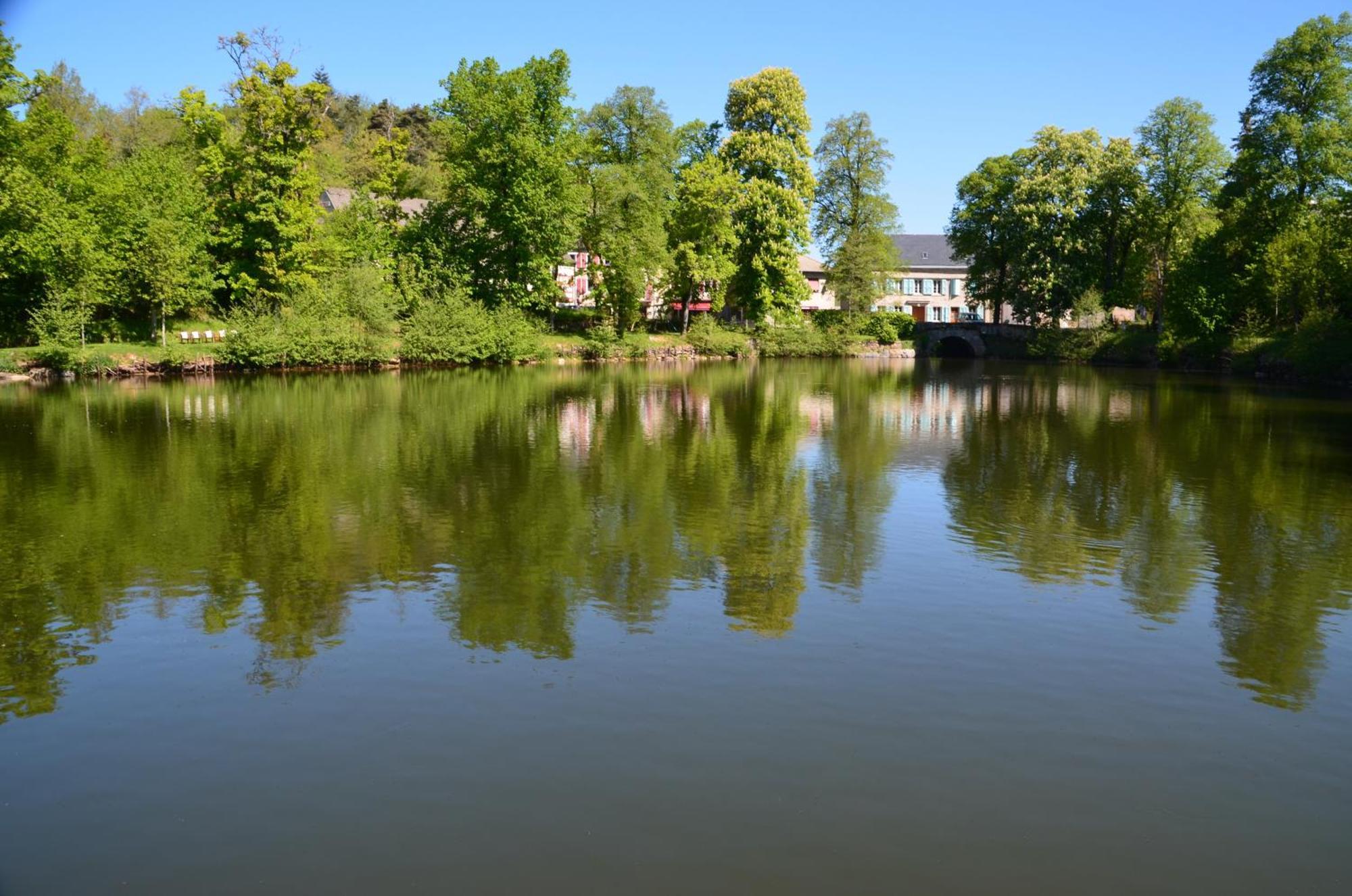 فندق Relais Du Bois Du Four Saint-Léons المظهر الخارجي الصورة