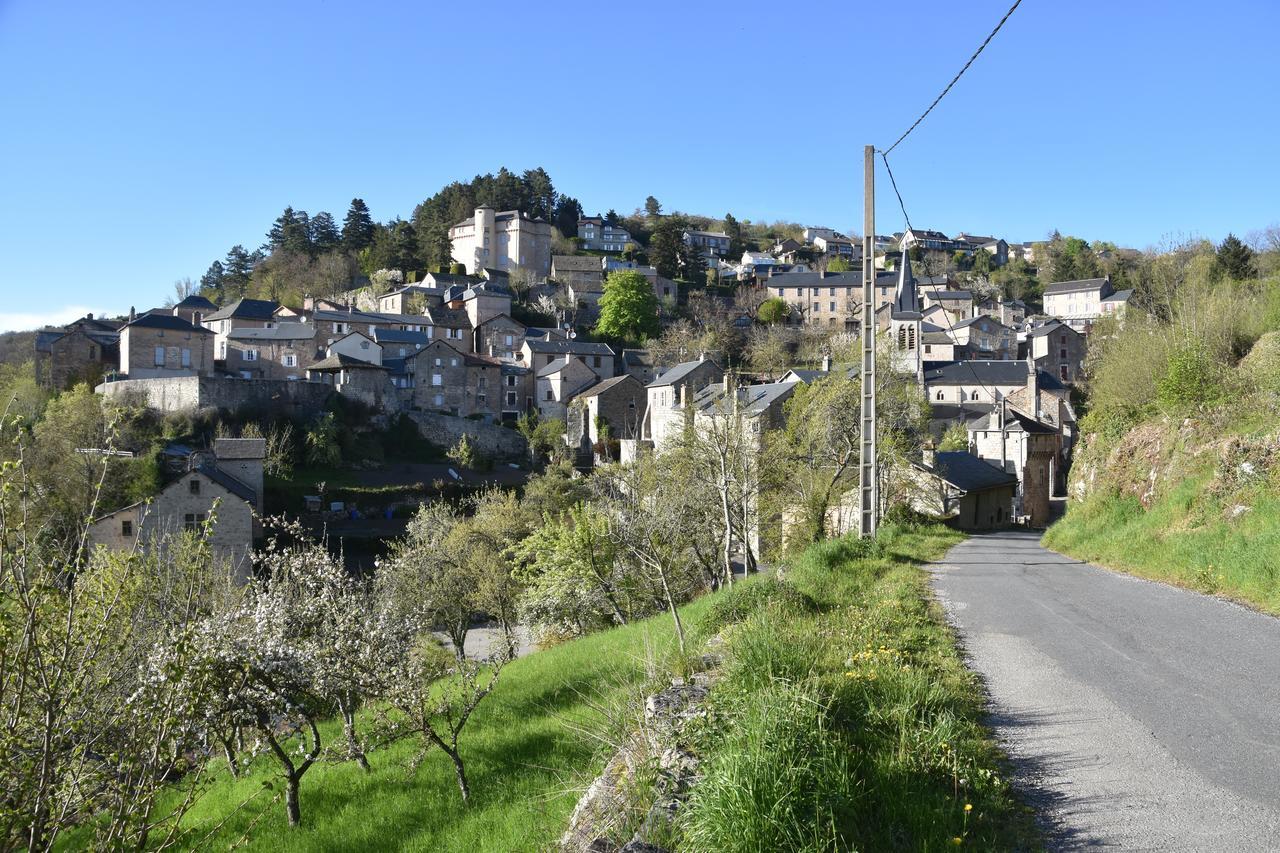 فندق Relais Du Bois Du Four Saint-Léons المظهر الخارجي الصورة